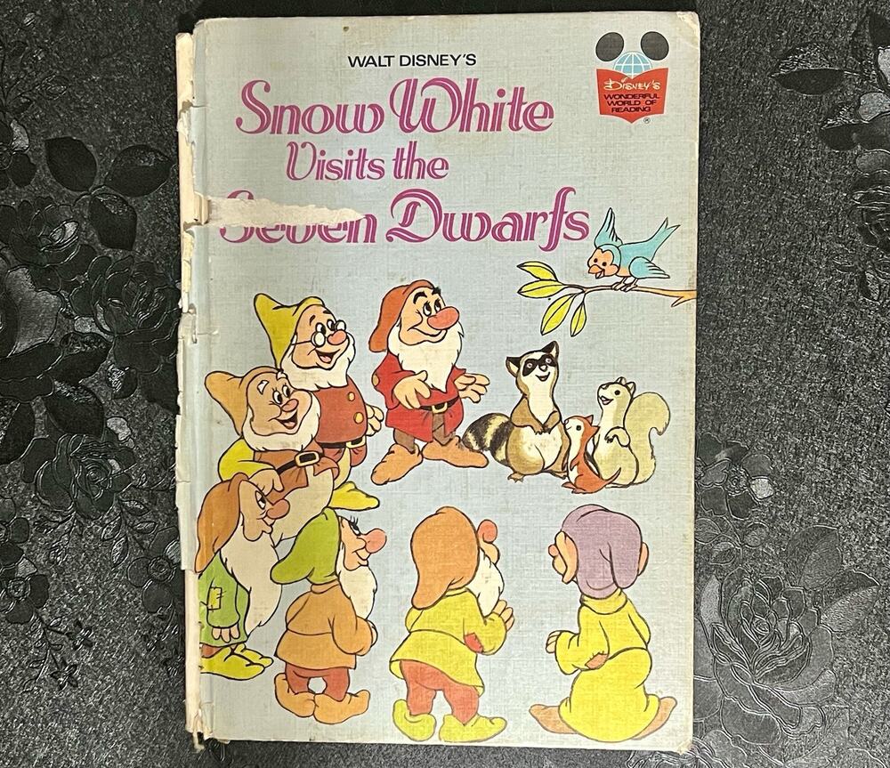 Walt Disney Snow White Visits The Seven Dwarfs 1979